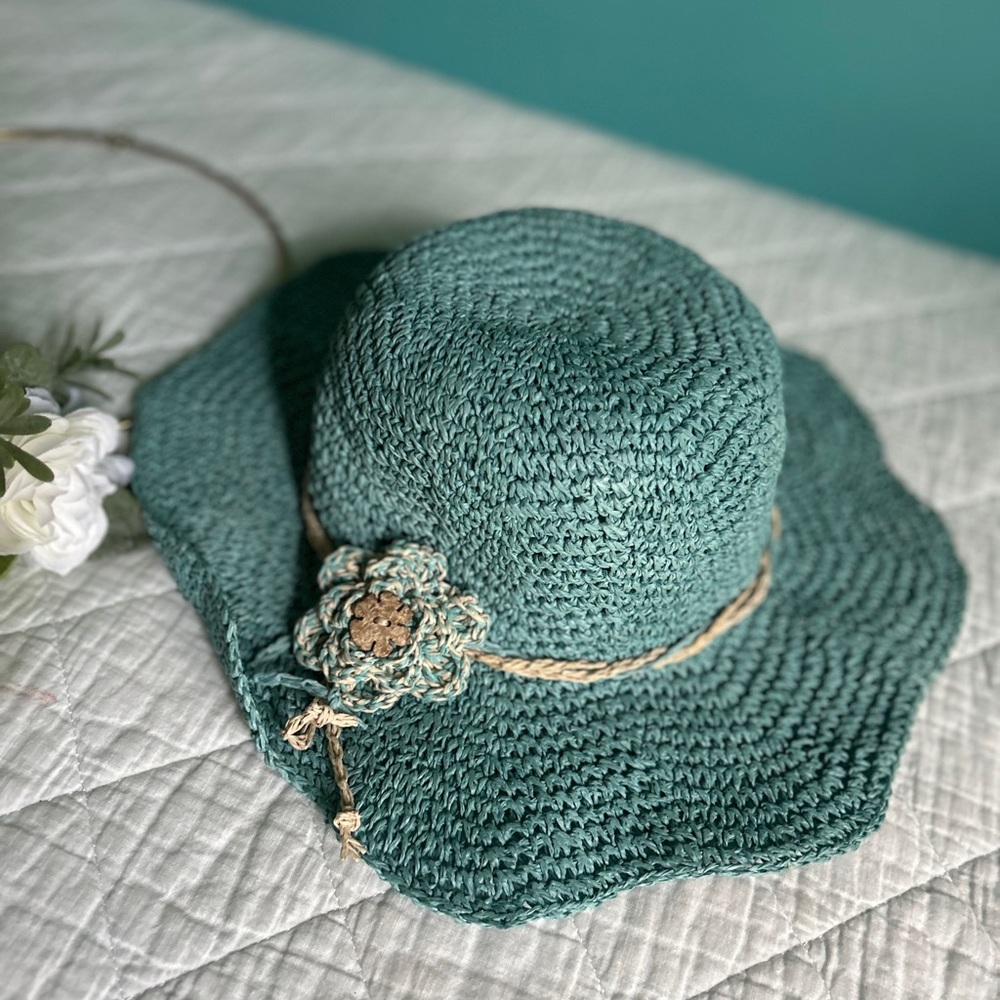 NWOT Boho Crochet Hat